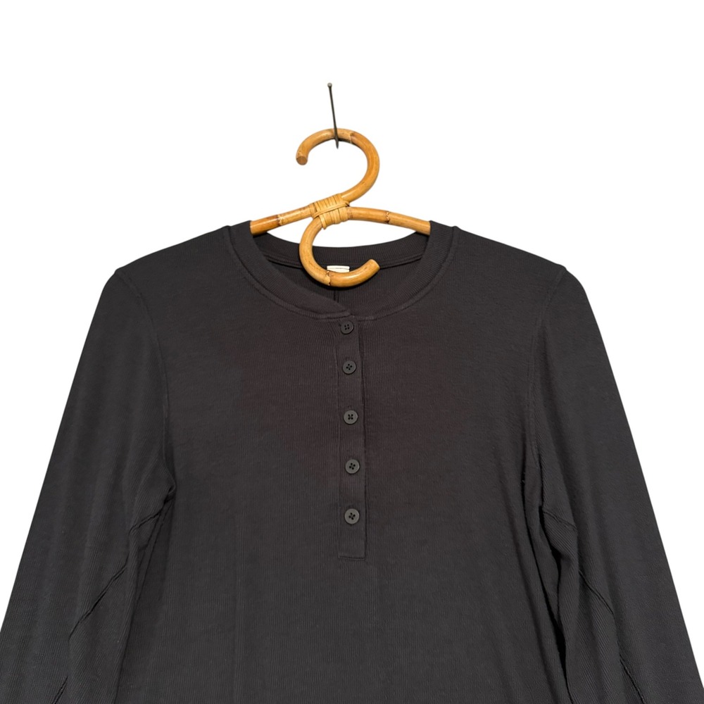 Lululemon | Hold Tight Long Sleeve Henley Black Ribbed Shirt - Picture 4 of 14